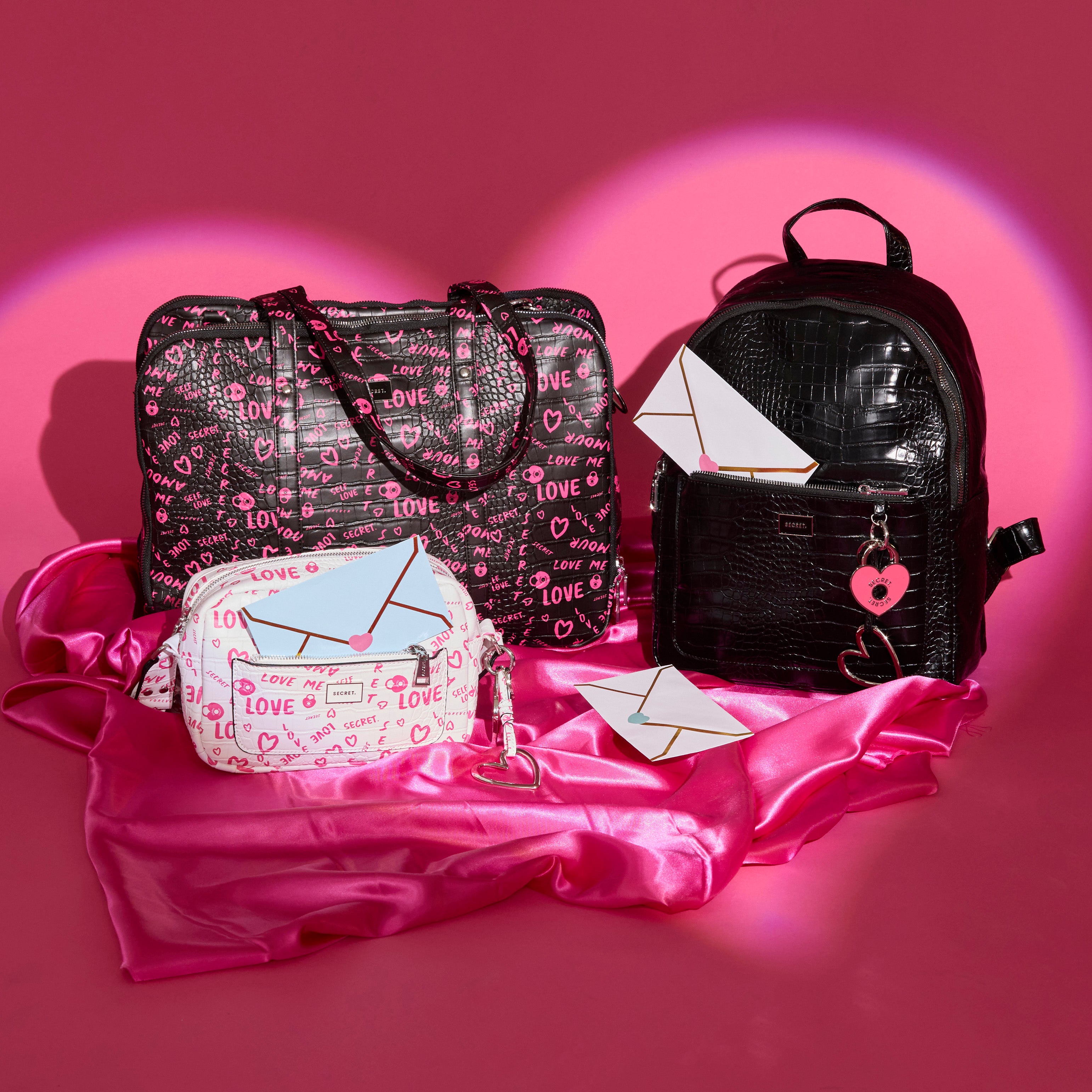 Mochila grande Love negra